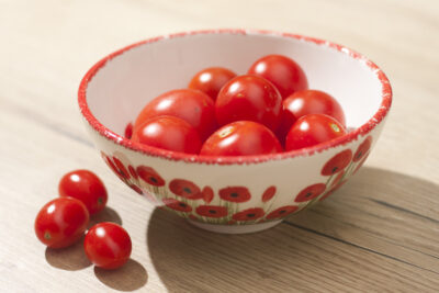 Glinena zdjelica – velika, oslikana, motiv poljskih makova